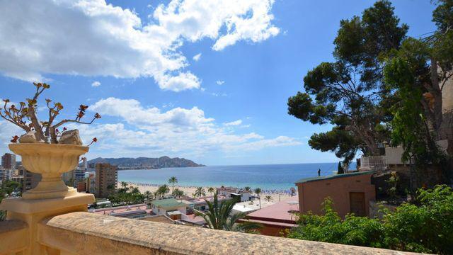 Luxury villa with sea and mountain views in Moraira - 22
