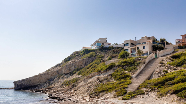 Spacious luxury villa on the beach in Cabo Roig - 29
