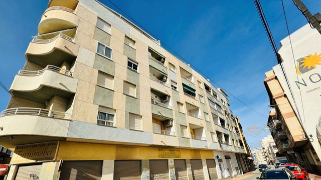 Two bedroom apartment in Torrevieja - 19